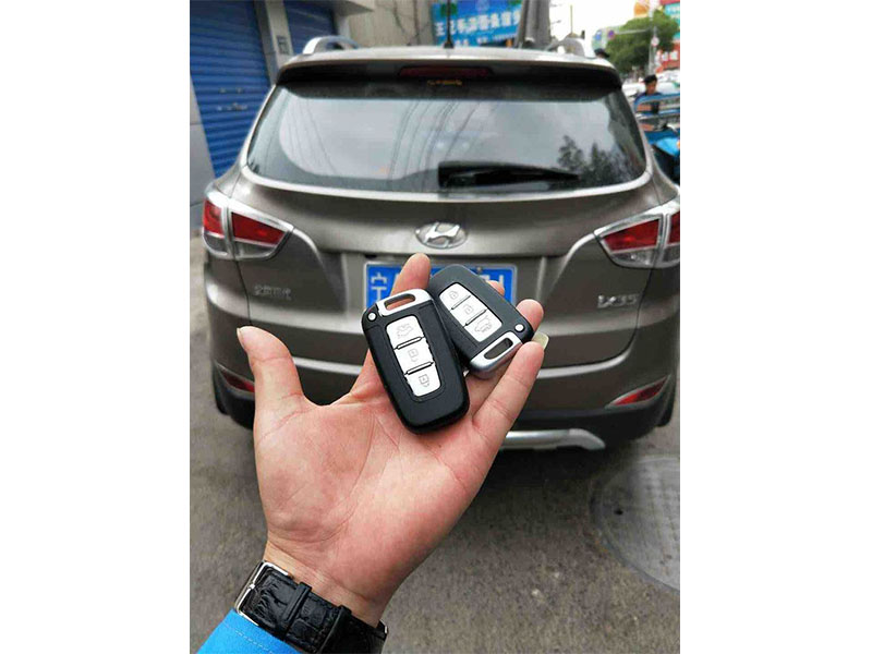 配汽車鑰匙